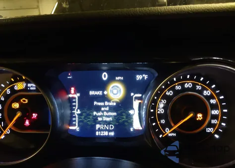 2020 Jeep Wrangler Unlimited Sahara Altitude 4X4 из США, поврежденный, VIN 1C4HJXEN0LW313256